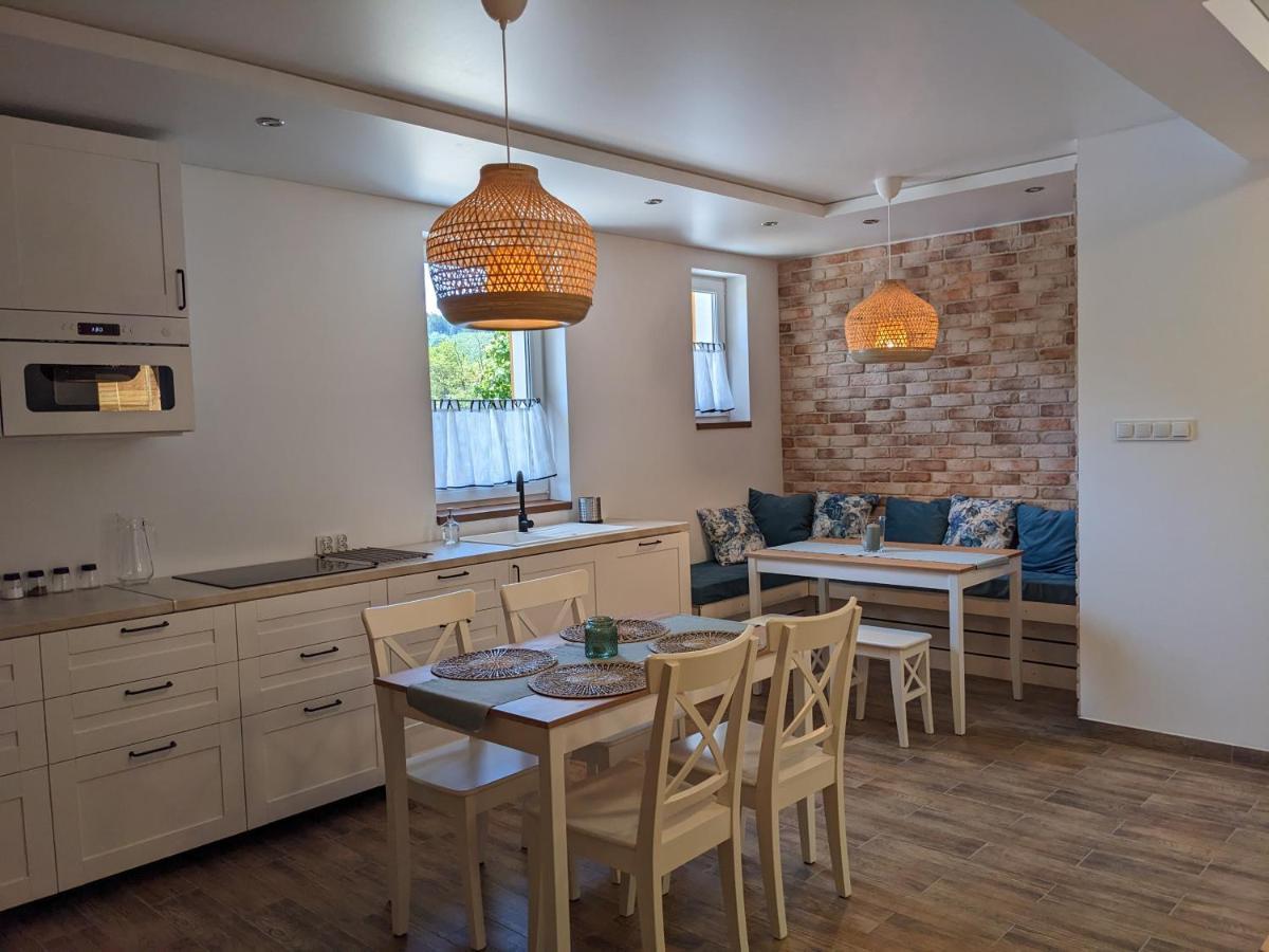 Modrzewiowe Zacisze Homestay Chocieszow